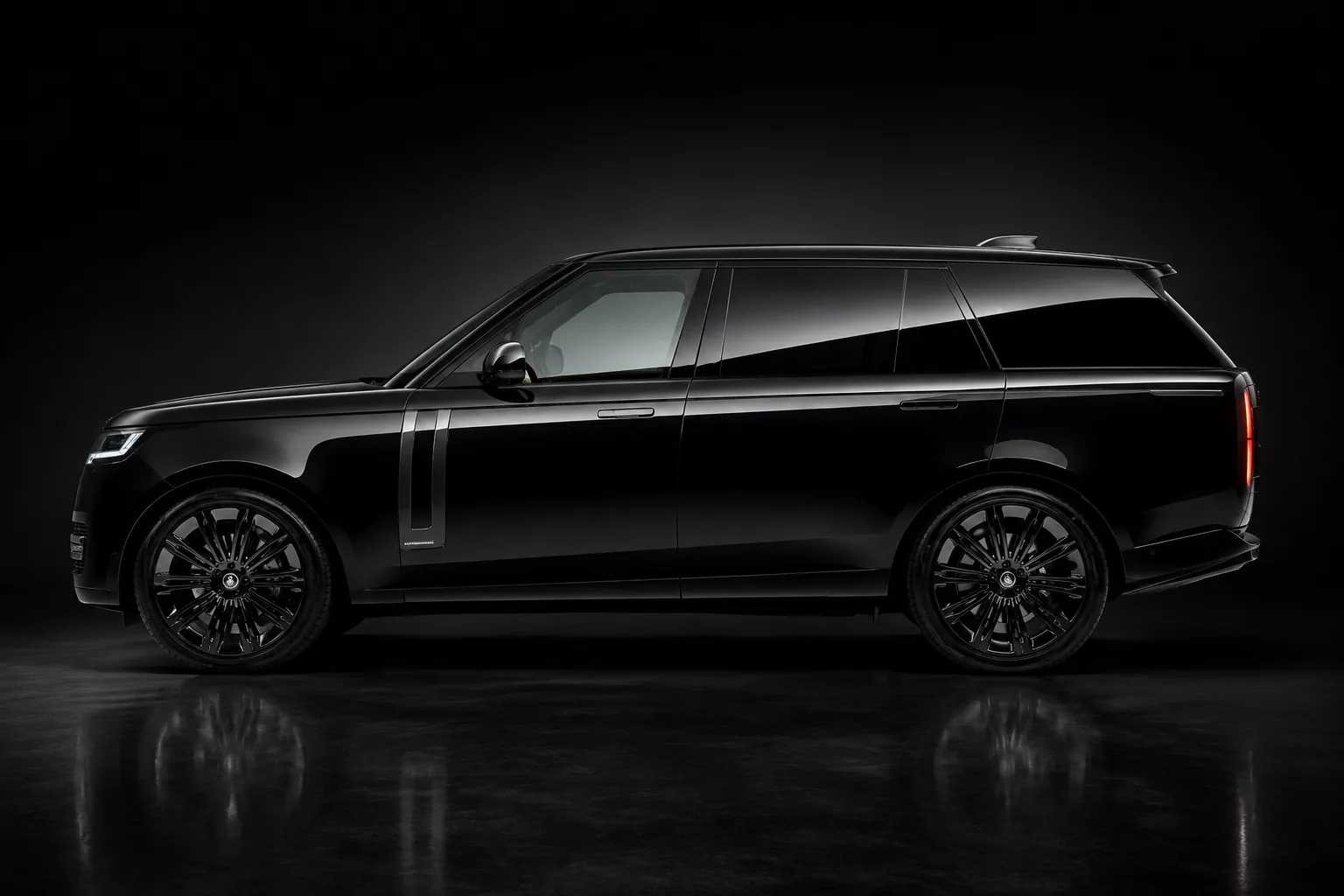Range Rover Vogue LWB with private chauffeur — photo 2