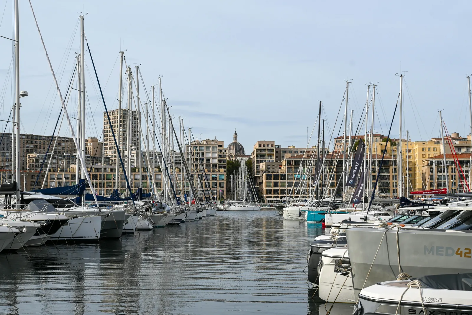 Private chauffeur in Marseille — the Vieux-Port